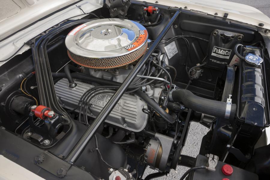  Shelby GT350 Fastback 1965 года  (фото 24 из 80)